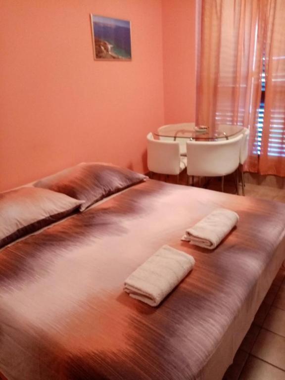Studio Apartment Jadranko Duga Uvala Krnica Ngoại thất bức ảnh