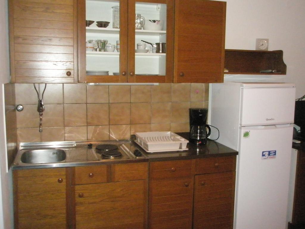 Studio Apartment Jadranko Duga Uvala Krnica Phòng bức ảnh